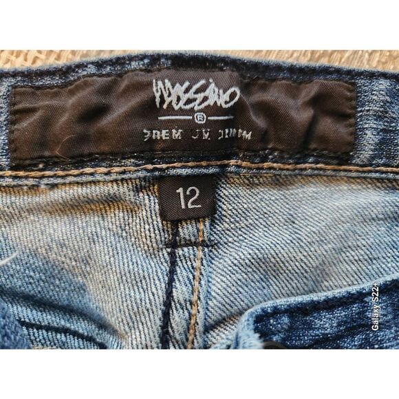 17 Mossimo crop jeans - Picture 4 of 5
